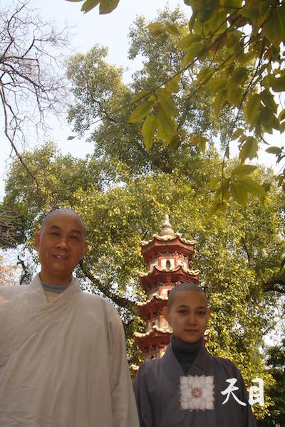 20080219圣观法师和果实法师道正法师朱雨辰齐聚在广州光孝寺